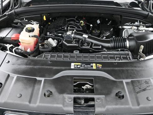 Used 2023 Jeep Grand Cherokee L Limited w/ Trailer Tow Group (B) image 24