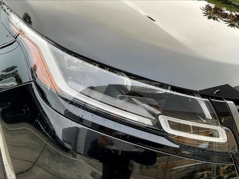 Used 2023 Land Rover Range Rover Velar R-Dynamic S image 32