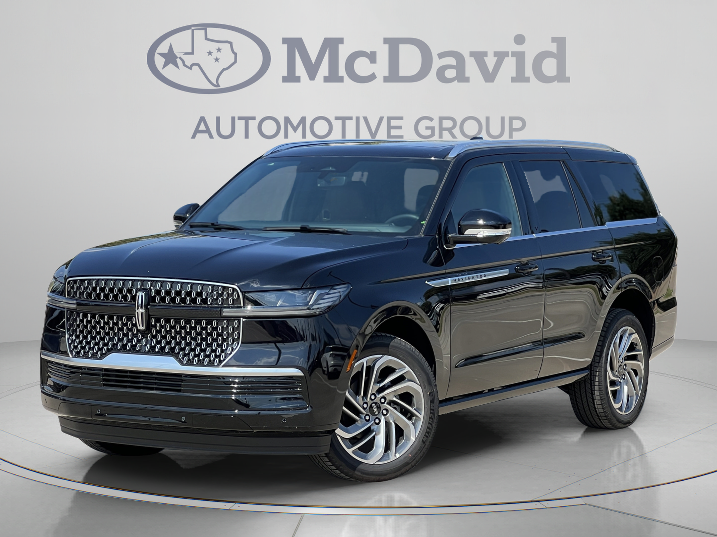 New 2027 Lincoln Navigator Reserve AWD/4WD image 2