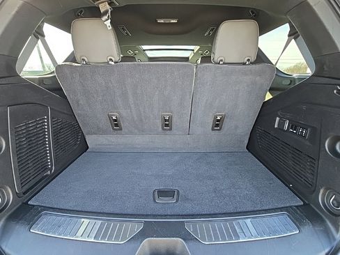 Used 2021 Chevrolet Tahoe Premier w/ Premium Package image 43