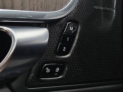 Certified 2023 Volvo S90 B6 Plus image 25