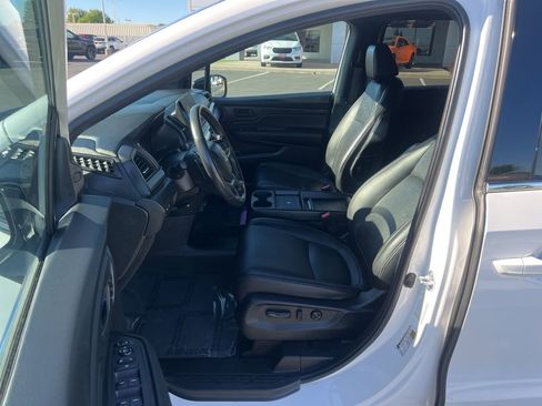 Used 2025 Honda Odyssey Sport-L image 16