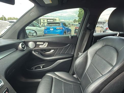 Used 2021 Mercedes-Benz GLC 300 4MATIC Coupe image 20