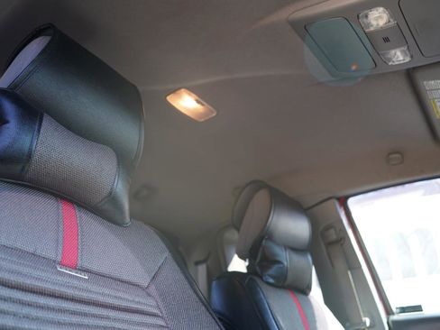 Used 2015 Toyota Tacoma 4x4 Access Cab image 48