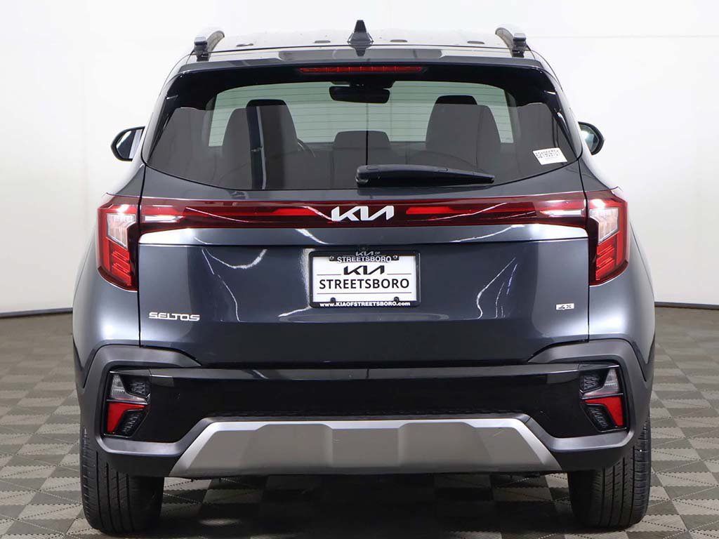 Used 2024 Kia Seltos S AWD/4WD image 12