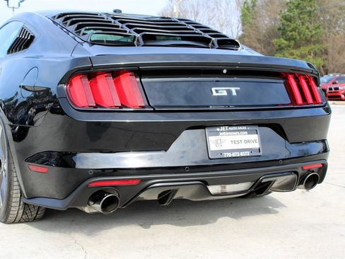 Used 2016 Ford Mustang GT Premium image 11