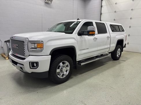 Used 2015 GMC Sierra 2500 Denali image 7