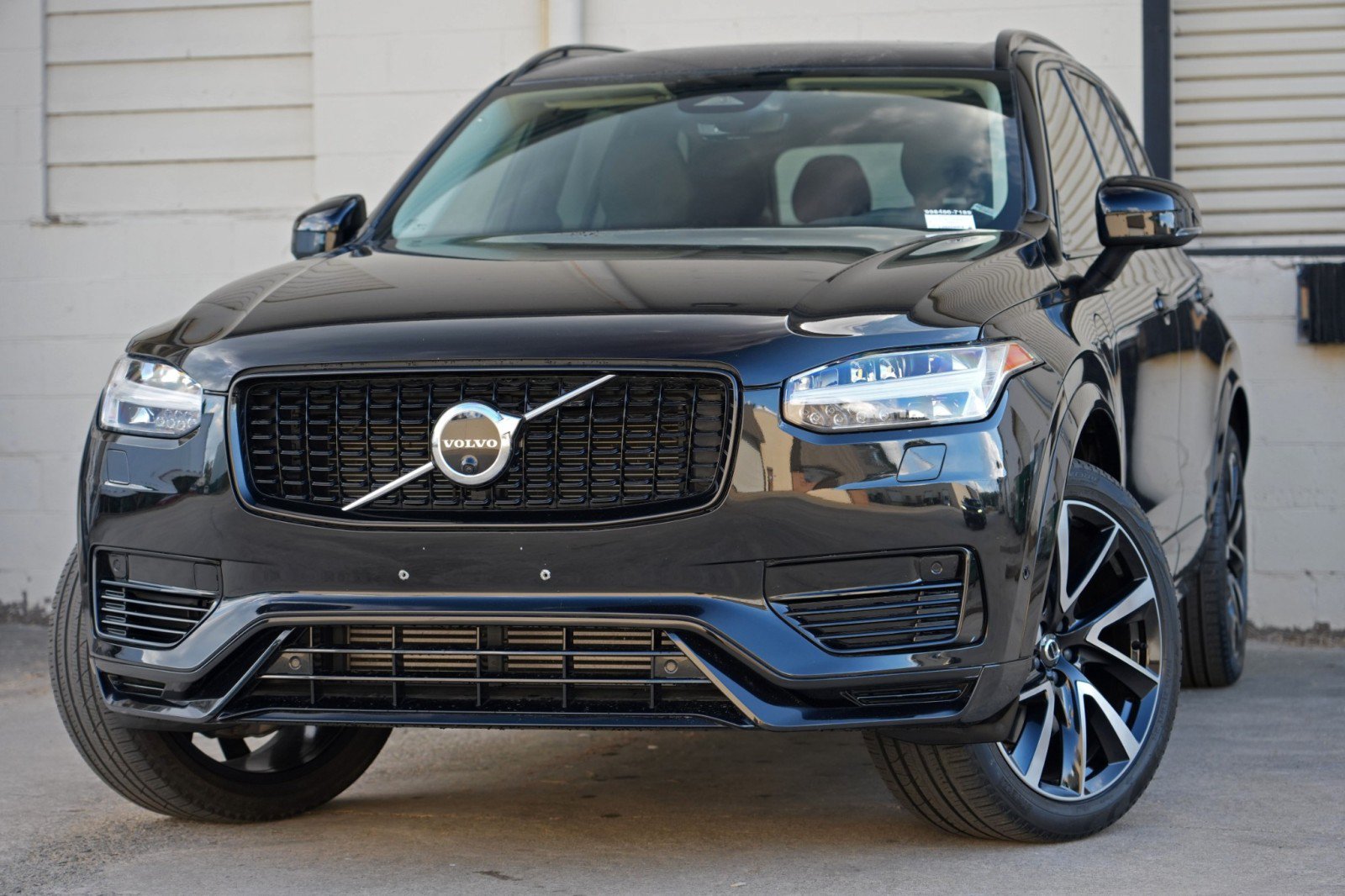 Used 2023 Volvo XC90 T8 Plus AWD/4WD image 3