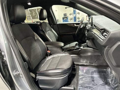 Used 2024 Ford Escape ST-Line image 24