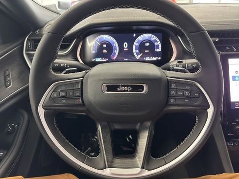 New 2025 Jeep Grand Cherokee L Limited image 44