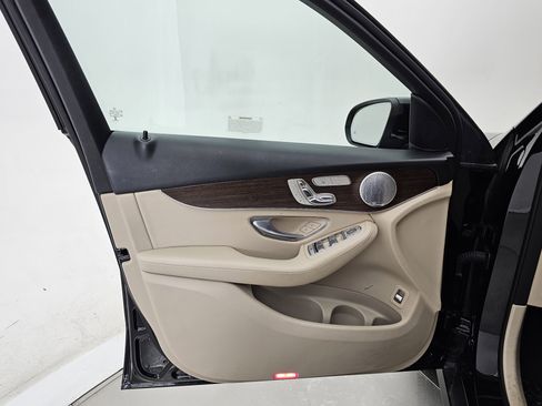 Certified 2020 Mercedes-Benz GLC 300 4MATIC image 10