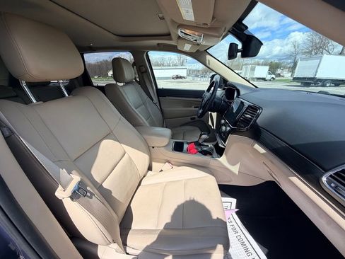 Used 2020 Jeep Grand Cherokee Limited image 12
