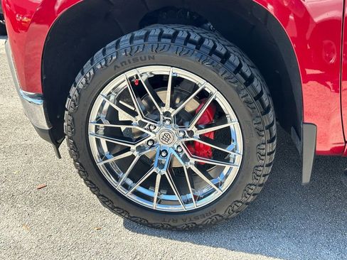 Used 2022 Chevrolet Silverado 1500 LTZ w/ Technology Package image 27