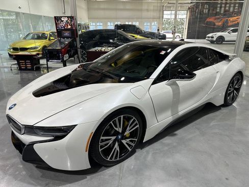 Used 2015 BMW i8 AWD/4WD image 1
