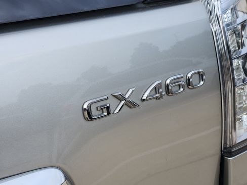 Used 2023 Lexus GX 460 Luxury AWD/4WD image 10