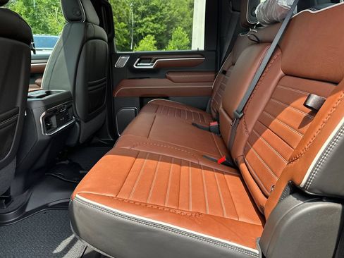 New 2026 GMC Sierra 2500 Denali Ultimate AWD/4WD image 21