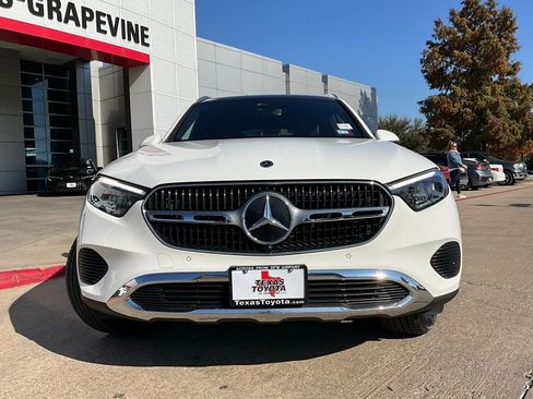 Used 2024 Mercedes-Benz GLC 300 4MATIC image 4