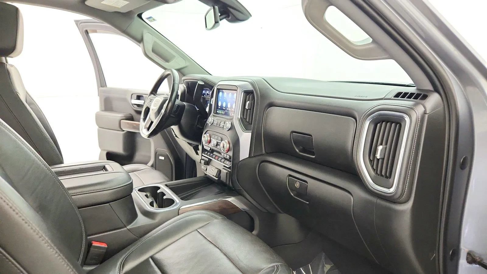 Used 2019 GMC Sierra 1500 SLT w/ SLT Premium Plus Package AWD/4WD image 33