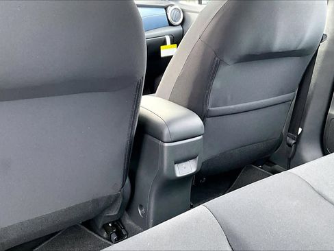 New 2025 Nissan Versa SV image 20