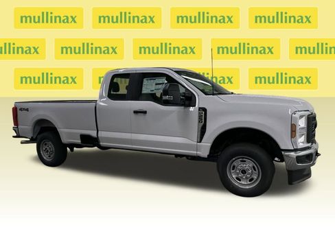 New 2026 Ford F250 XL w/ XL Chrome Package image 2