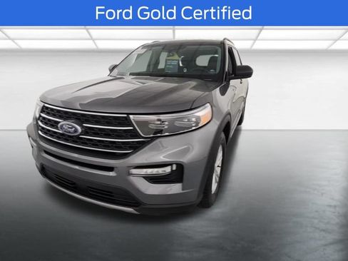 Used 2024 Ford Explorer XLT w/ Equipment Group 202A AWD/4WD image 2