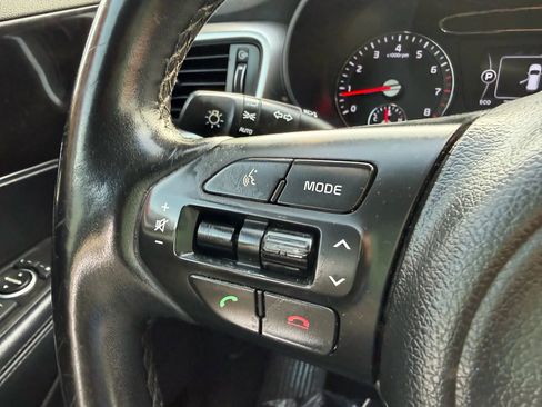 Used 2018 Kia Sorento LX image 19