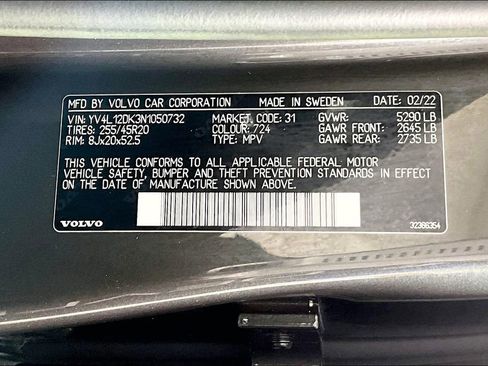 Used 2022 Volvo XC60 B5 Momentum image 32