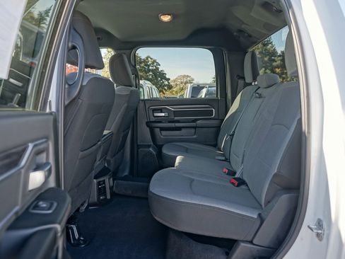 Used 2024 RAM 2500 Big Horn image 19