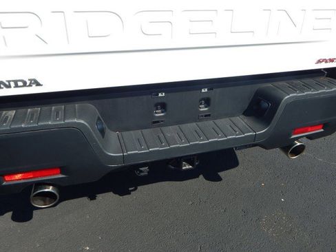 Used 2024 Honda Ridgeline Sport image 5