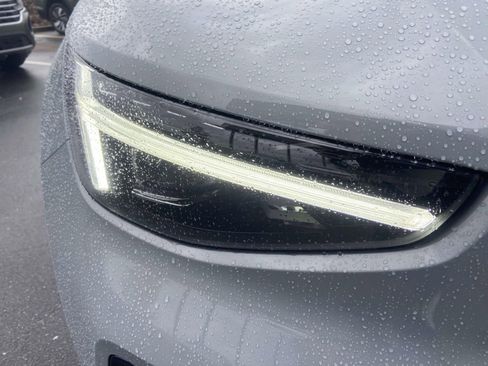 New 2026 Volvo XC40 B5 Plus w/ Protection Package Premier image 4