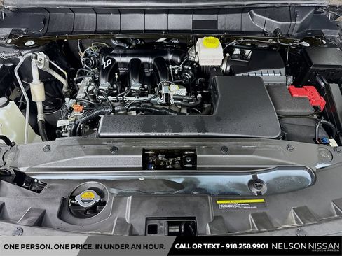 Certified 2025 Nissan Pathfinder Platinum w/ Cargo Package FWD image 33