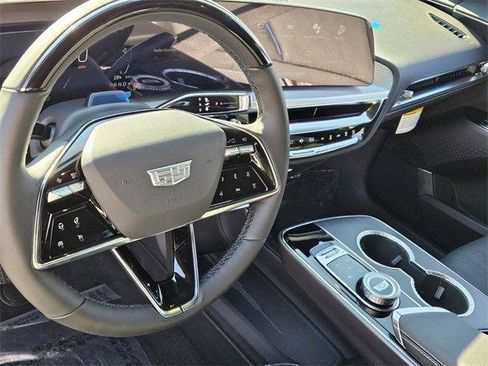 New 2026 Cadillac Lyriq Sport image 15