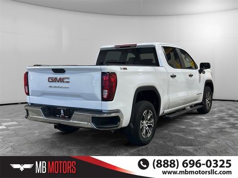 Used 2022 GMC Sierra 1500 Pro w/ Sierra Value Package image 3