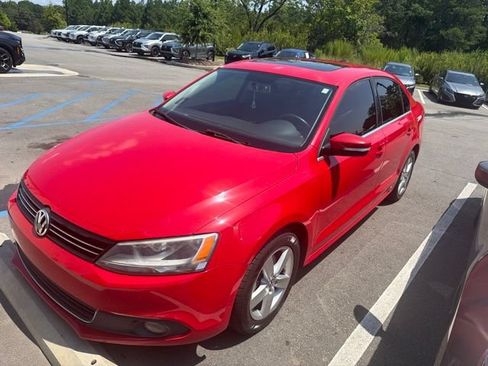 Used 2012 Volkswagen Jetta TDI FWD image 1