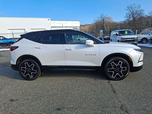 Certified 2023 Chevrolet Blazer RS w/ Driver Confidence II Package image 7