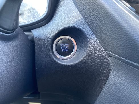 Used 2022 Toyota Corolla Cross LE image 15