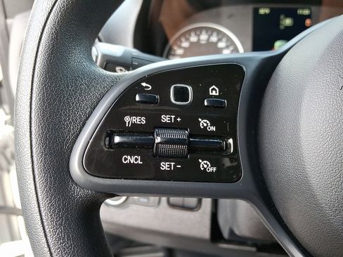 Used 2024 Mercedes-Benz Sprinter 2500 image 19