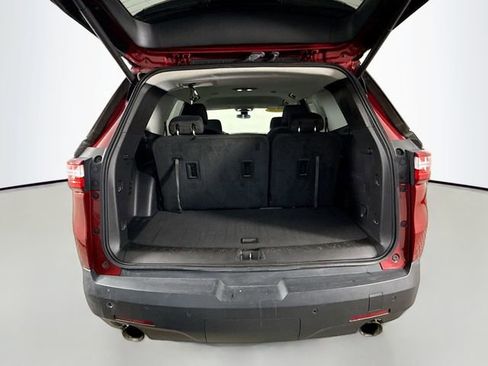 Used 2020 Chevrolet Traverse LT w/ Driver Confidence II Package image 27