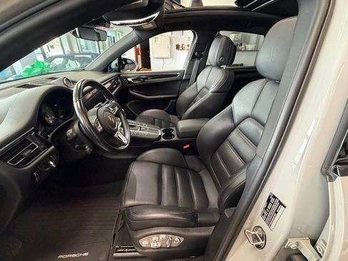 Used 2021 Porsche Macan S AWD/4WD image 55