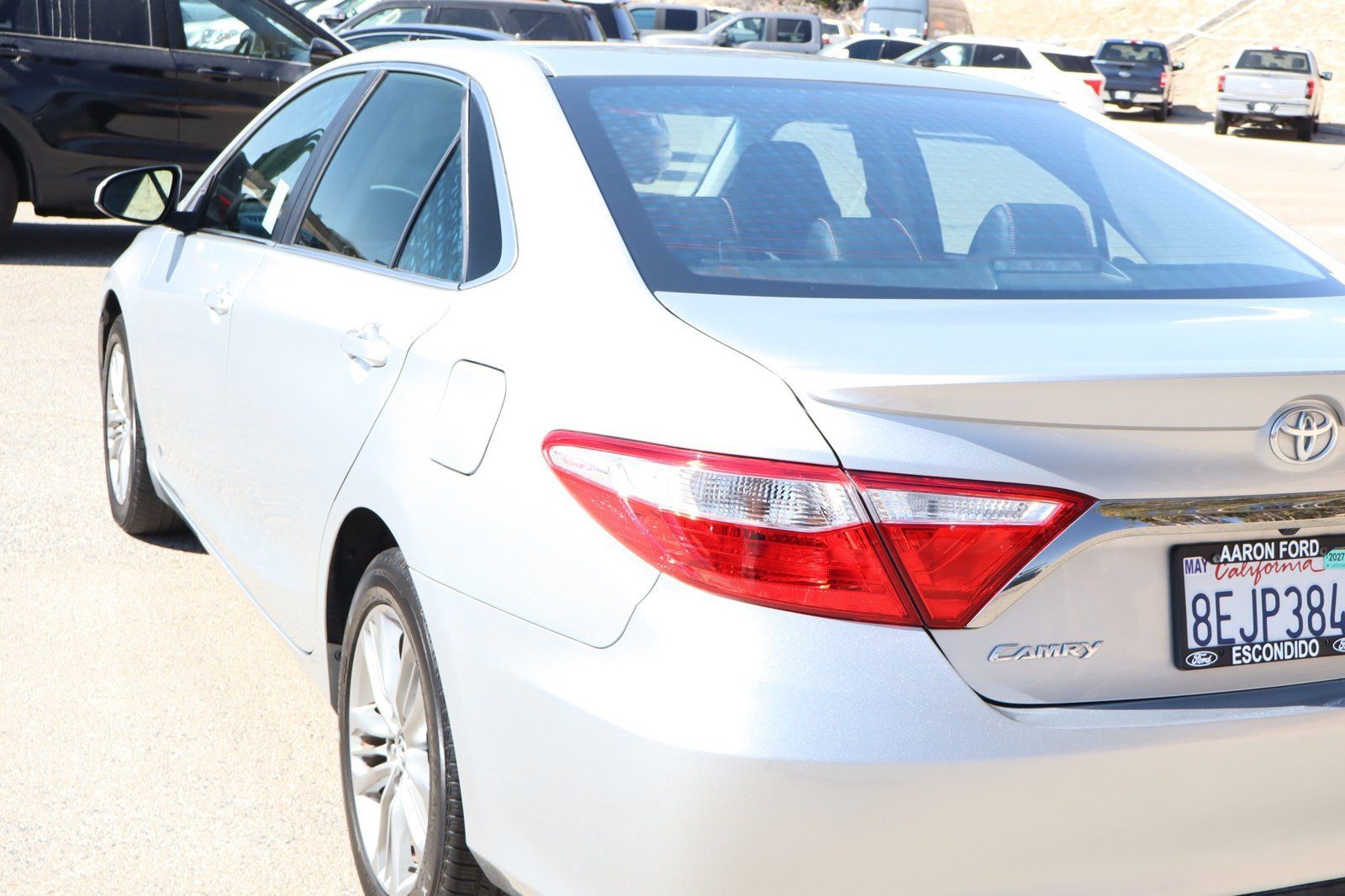 Used 2017 Toyota Camry SE FWD image 16