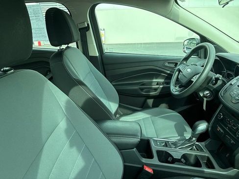 Used 2017 Ford Escape S FWD image 22