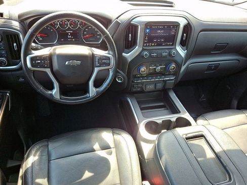 Used 2019 Chevrolet Silverado 1500 LT Trail Boss AWD/4WD image 12