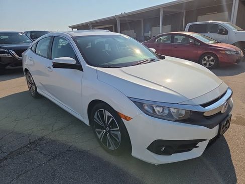 Used 2017 Honda Civic EX-T image 1