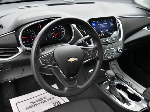 Used 2023 Chevrolet Malibu LT image 13