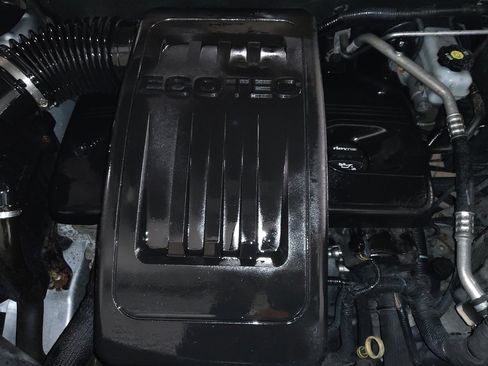 Used 2014 GMC Terrain SLE image 30