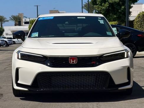Certified 2025 Honda Civic Type R image 9