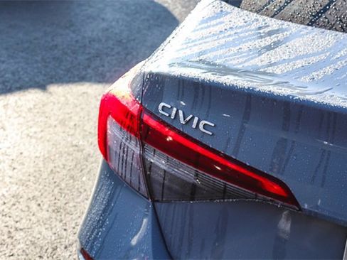 Used 2024 Honda Civic Sport image 8