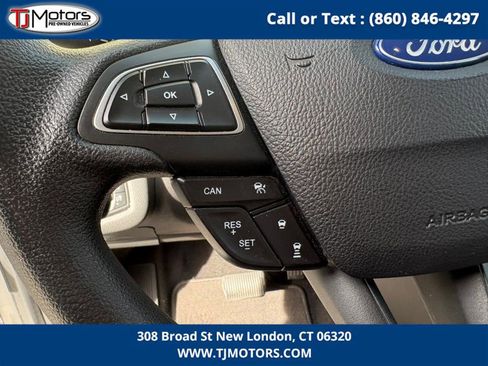 Used 2019 Ford Escape SE image 21