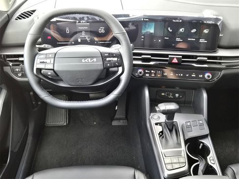 New 2026 Kia Sportage EX image 21