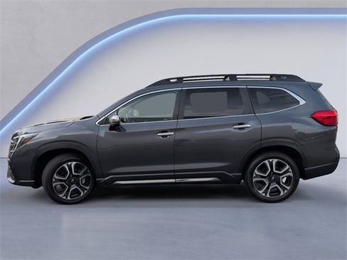 Used 2023 Subaru Ascent Touring image 10